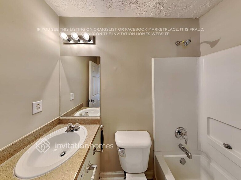 Building Photo - 6544 Huntington Ct