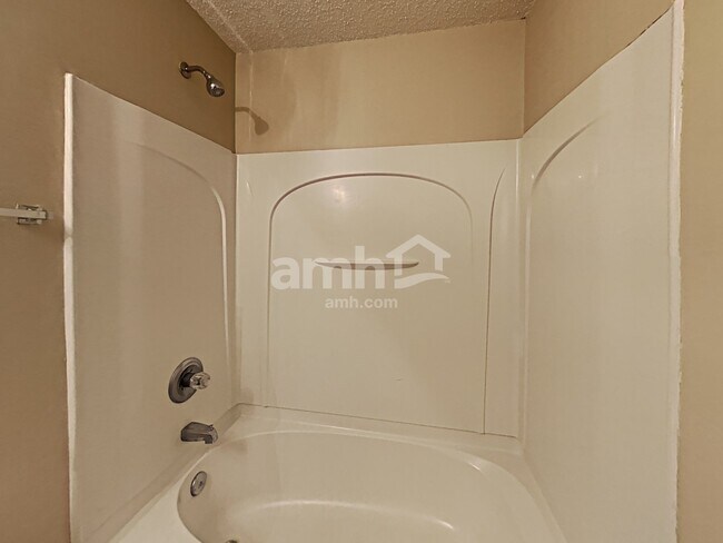 Building Photo - 10707 Parnie Ct
