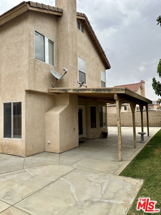 Building Photo - 3804 Southview Ct