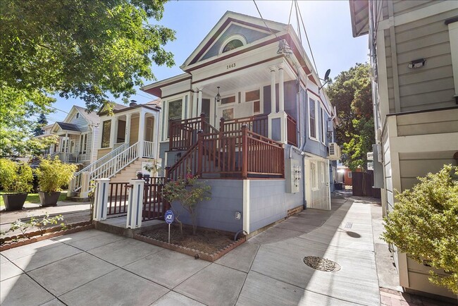 Building Photo - 1443 Stanton St
