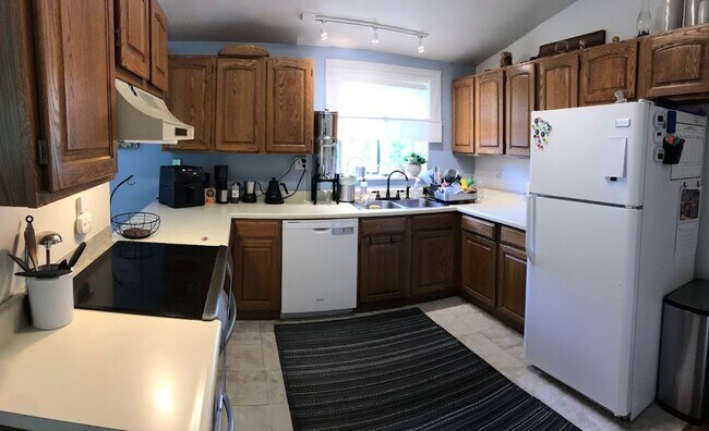 Building Photo - 3 Bed 1 Bath Ranch Home in Martin Acres!  Large Backyard!