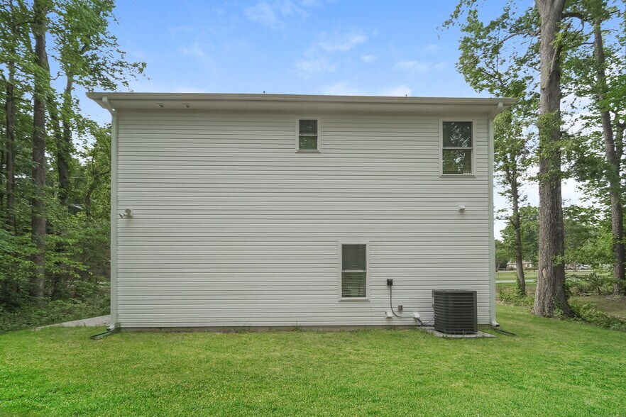 Building Photo - 620 Owen Blvd