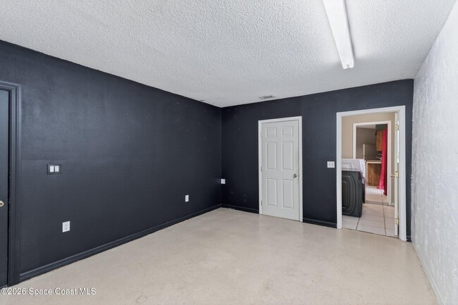 Building Photo - 352 Jacaranda Ave NW