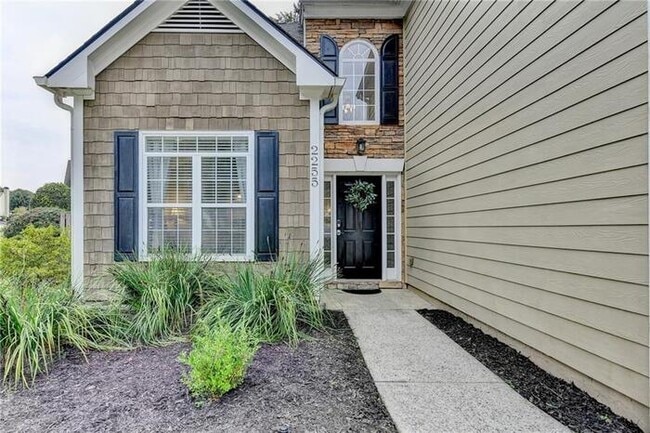 Building Photo - House 3 Beds 3 Baths