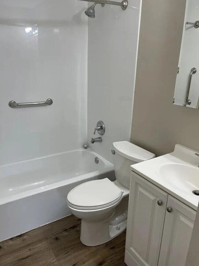 Building Photo - 7609 Bristol Ln