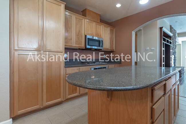 Building Photo - 936 Heartland Dr