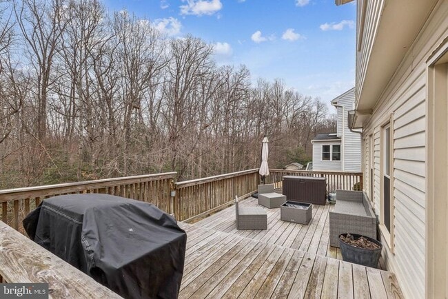 Building Photo - 14 Willow Glen Ct