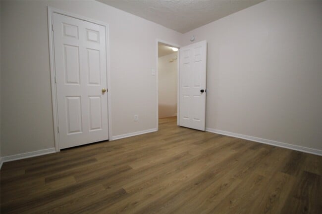 Building Photo - 21123 Sprouse Cir