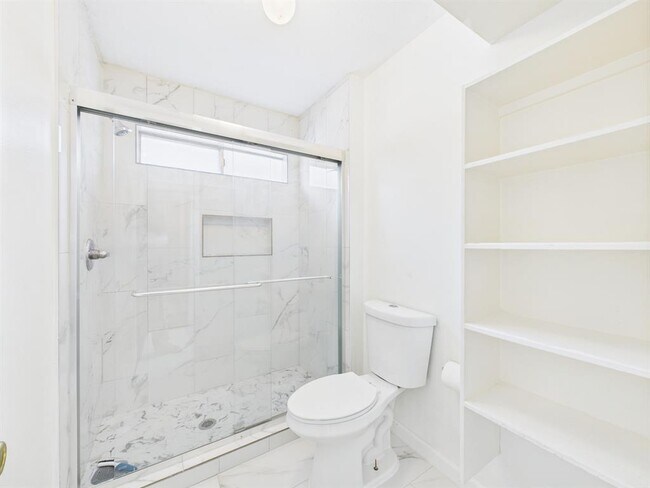 Building Photo - 8827 Aspen Meadow Dr