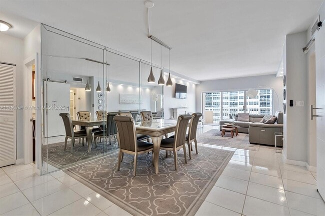 Building Photo - 1980 S Ocean Dr