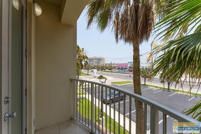 Building Photo - 5909 Padre Blvd