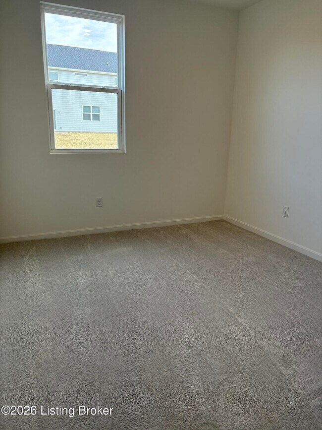 Building Photo - 2015 Lyndon Green Cir