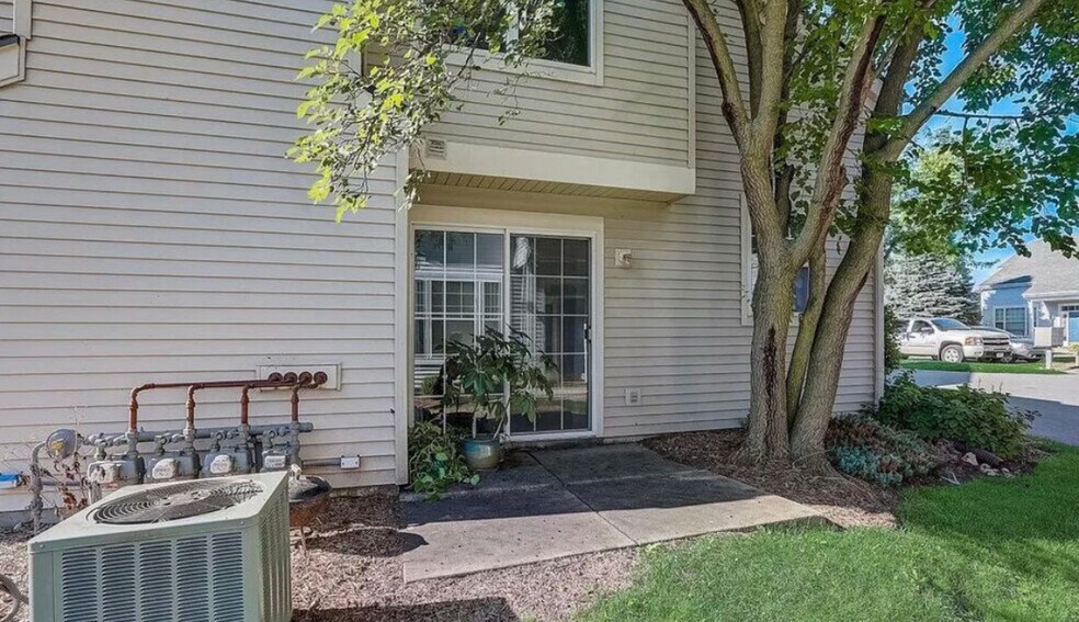 Building Photo - 2851 Holborn Cir