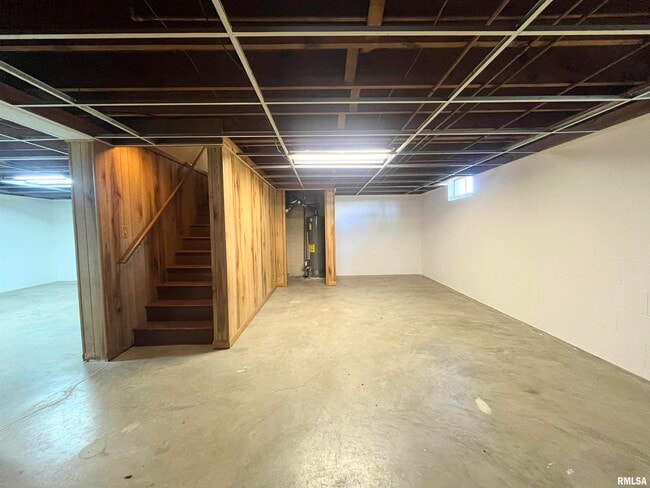 Building Photo - 5004 N University St