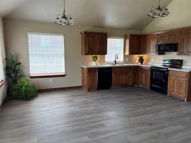 Building Photo - 1424 SW 129th St