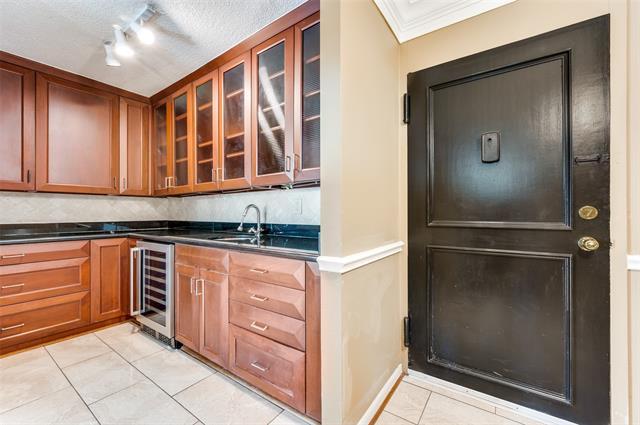 Building Photo - 3883 Turtle Creek Blvd