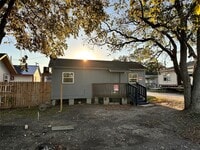 Building Photo - 2716 Hill Ave