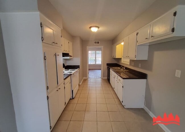 Building Photo - 5737 Scottsdale Ave