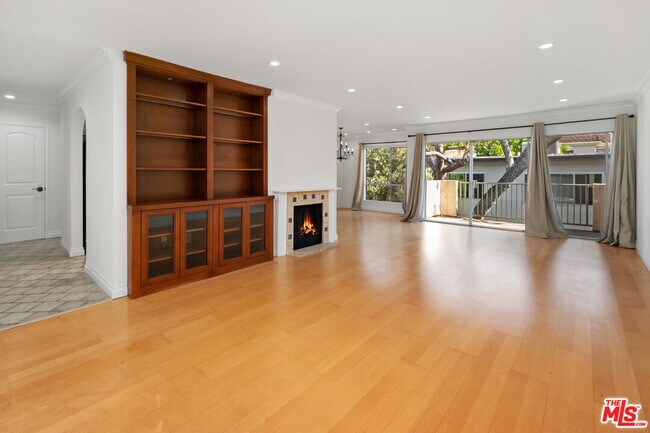 Building Photo - 11965 Gorham Ave