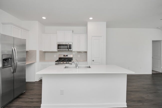 Building Photo - 15809 Macroom Dr