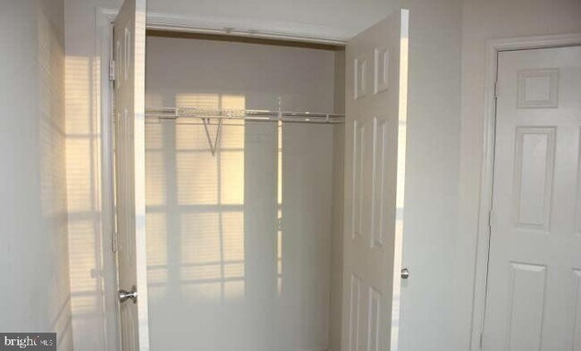 Building Photo - 12346 Sweetbriar Pl