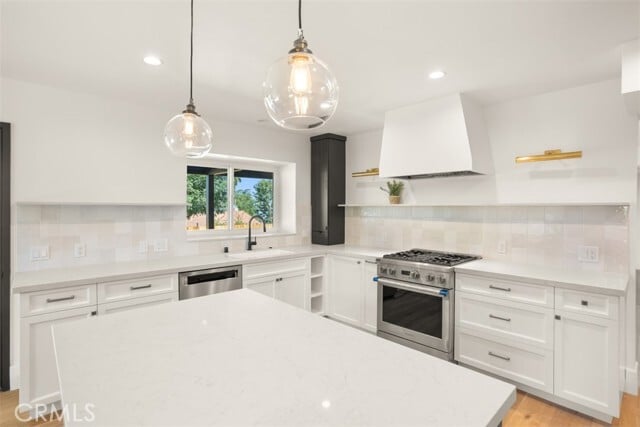 Building Photo - 22450 Maycotte Rd