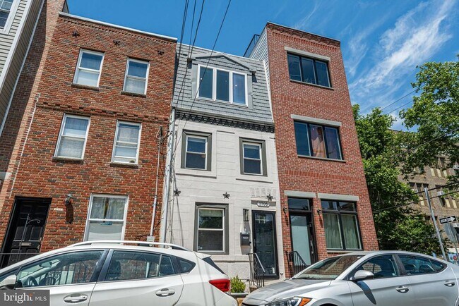 Building Photo - 1705 Montrose St