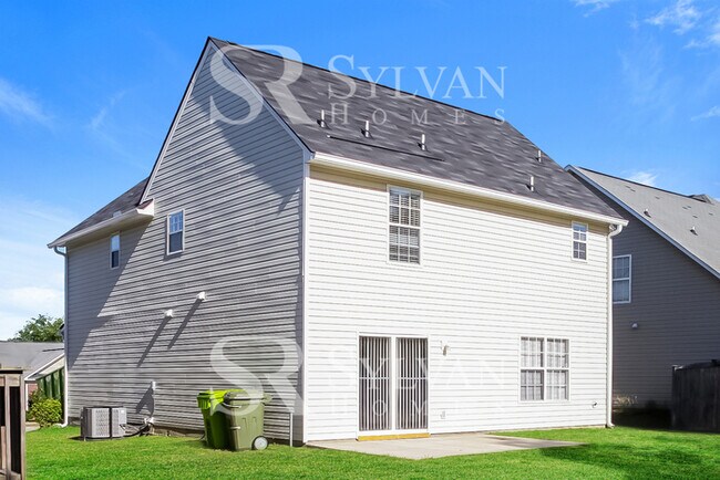 Building Photo - Living where You Love is Good for your Heart!