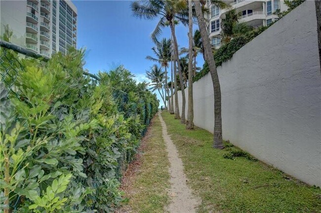Building Photo - 1439 S Ocean Blvd