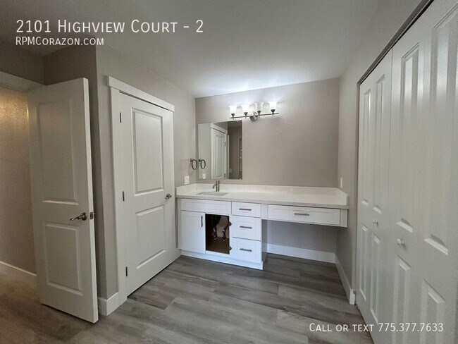 Building Photo - 2101 Highview Ct