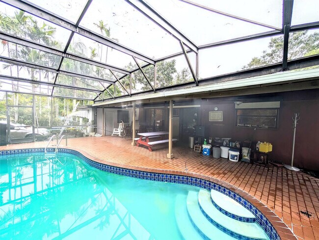 Building Photo - 169 Palmetto Dr