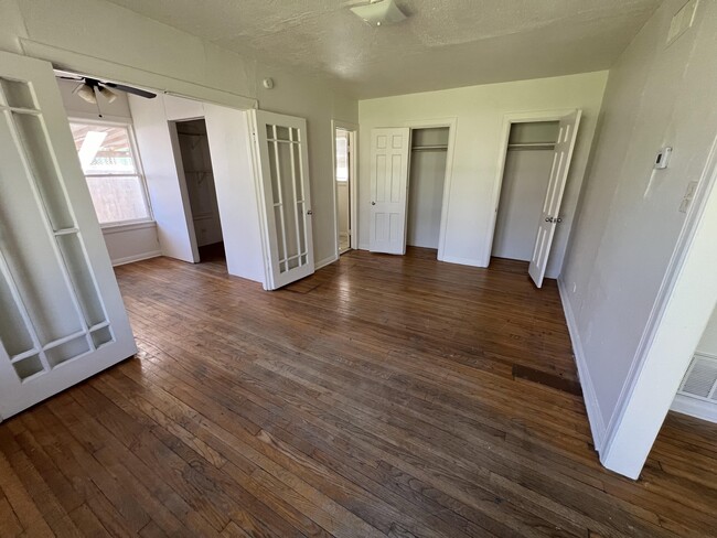 Building Photo - 135 Rainbow Dr
