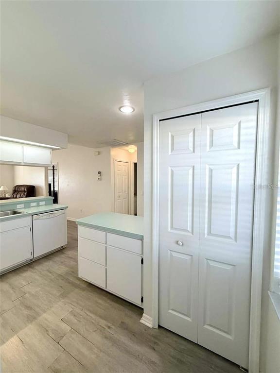 Building Photo - 504 Rose Apple Cir