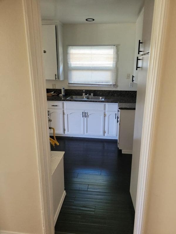 Building Photo - 966 Holly St