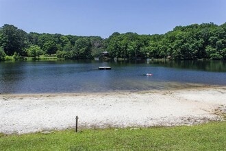 Building Photo - 649 Kenilworth Cir