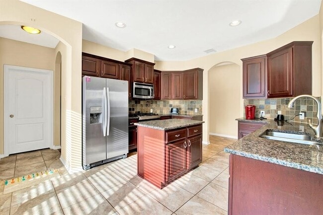 Building Photo - 25431 Hall Meadow Ln