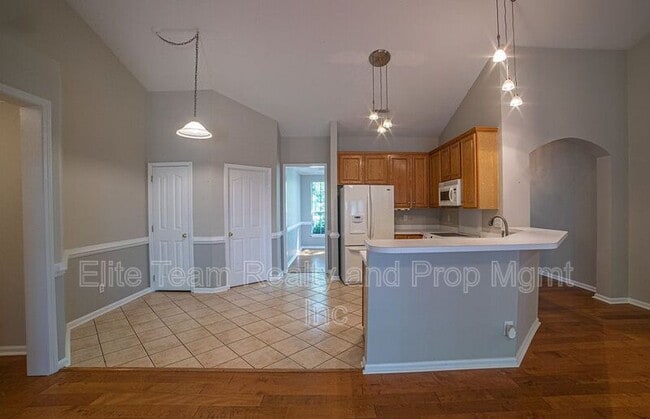 Building Photo - 3503 Brooktree Ln