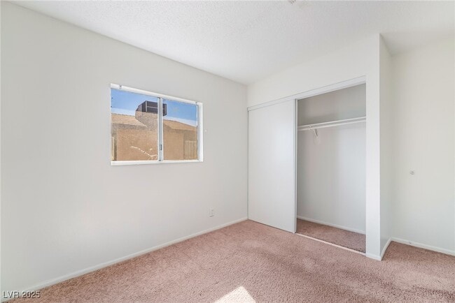 Building Photo - 233 N 18th St