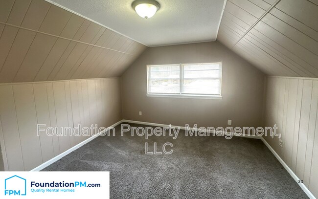 Building Photo - 3766 Windy Ave