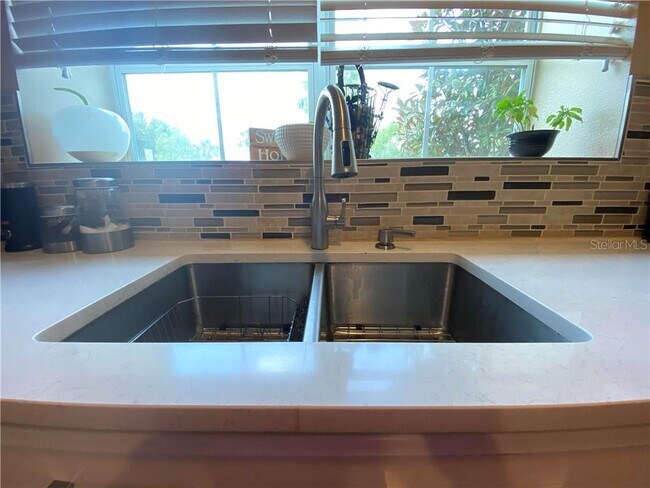 Building Photo - 2923 Puerta Del Sol Blvd