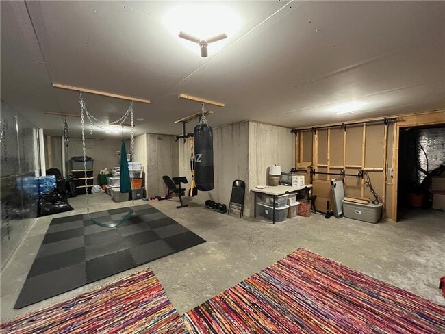 Building Photo - 5539 Welter Wy