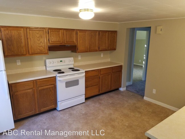 Building Photo - 321 6th Ave