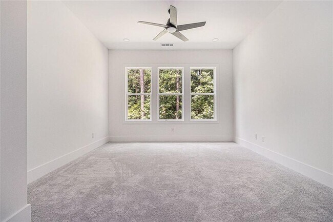 Building Photo - 7043 Foundry Dr