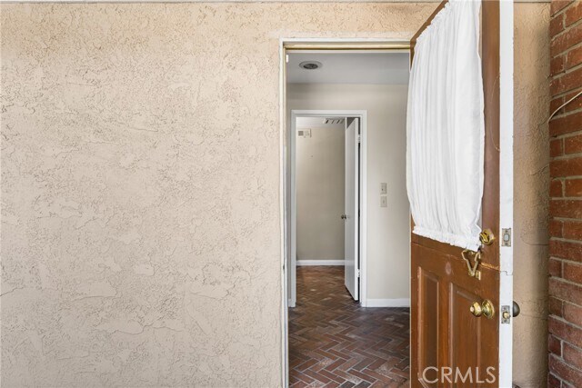 Building Photo - 11081 Hunting Horn Dr