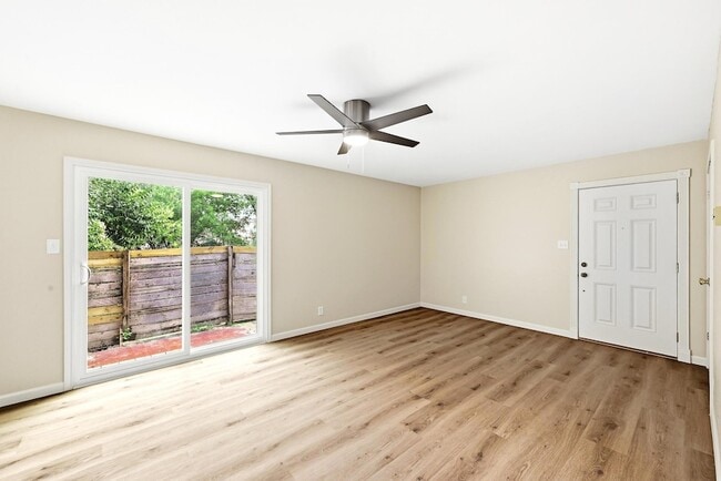 Building Photo - 7801 Shoal Creek Blvd