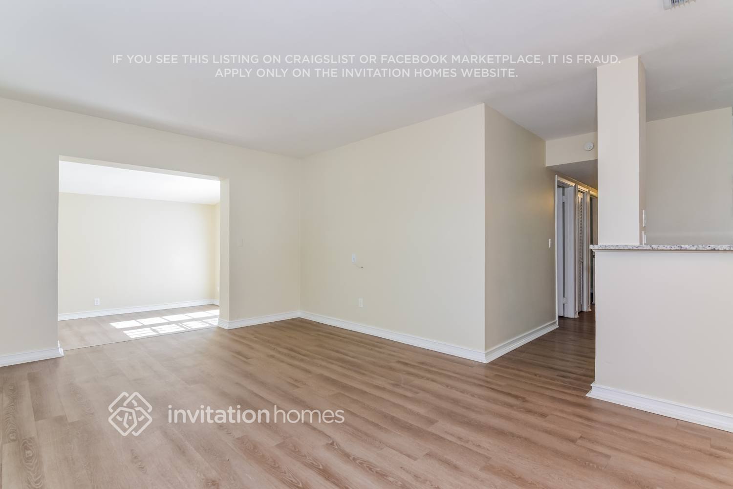 Building Photo - 511 Sutton Pl