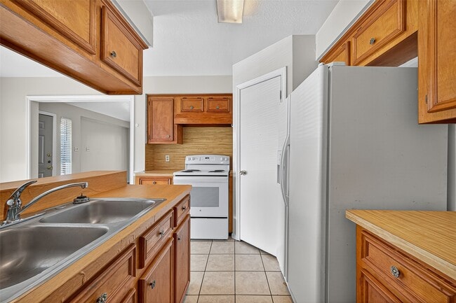 Building Photo - 11503 Nobility Dr