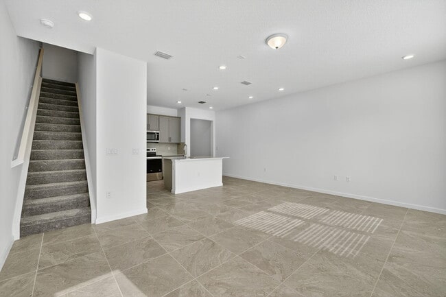 Building Photo - 2880 SE Federal Hwy