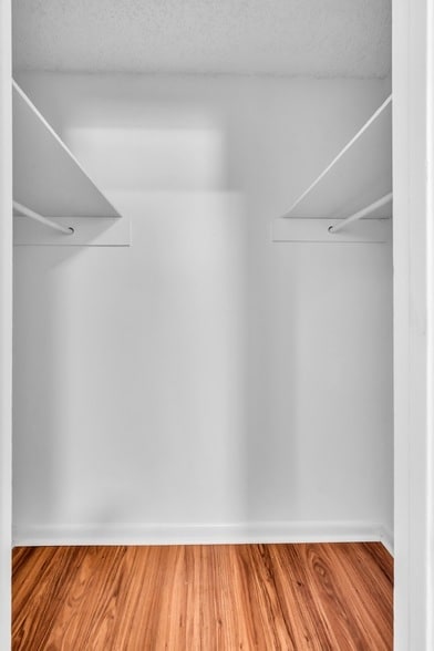 Building Photo - 3232 Hinkle Dr