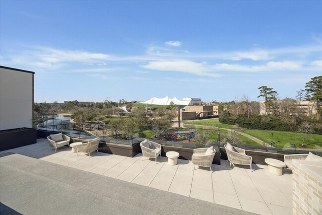 Building Photo - 1 Riva Row